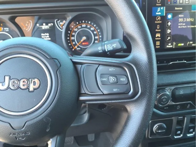 Used 2026 White Jeep Sport image 19