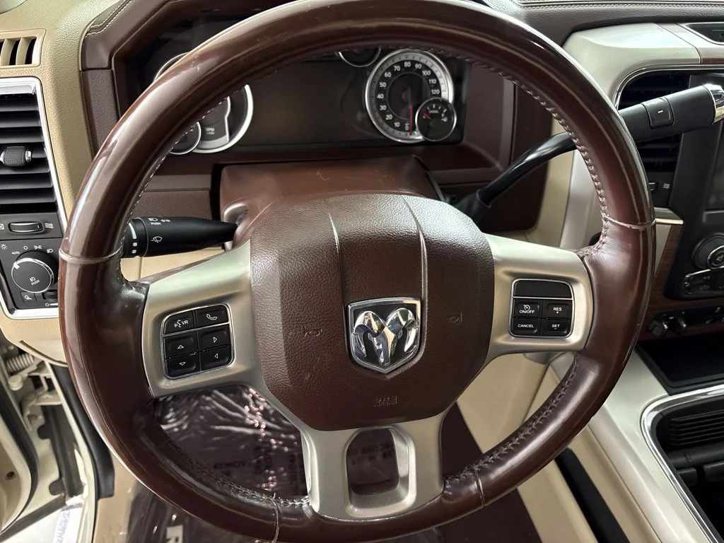 Used 2018 White Ram Laramie image 32