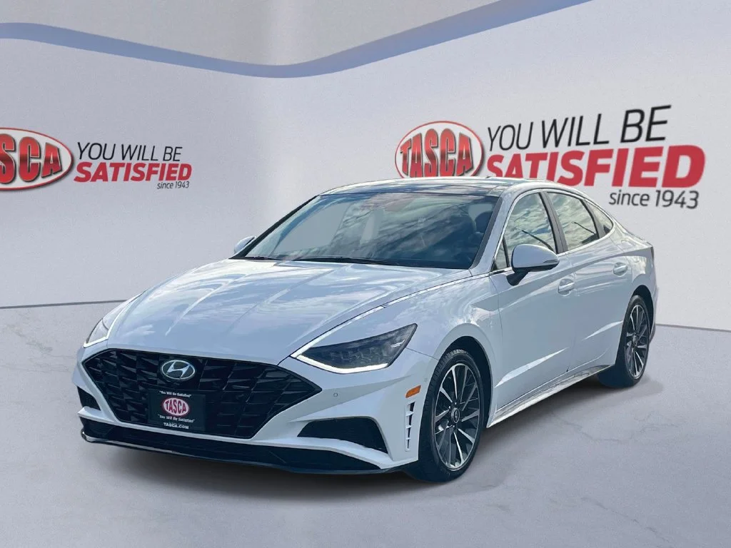 Certified Used 2023 White Hyundai Limited image 4