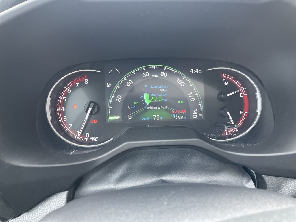 Used 2023 White Toyota XLE image 17