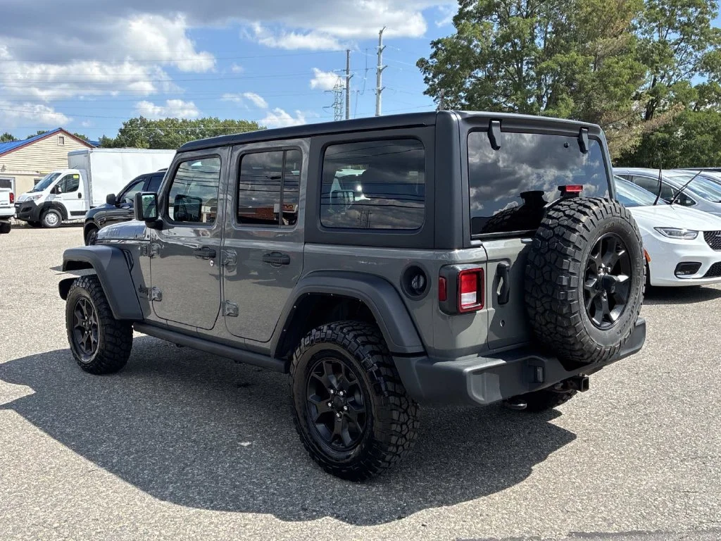 Certified Used 2022 Gray Jeep Unlimited Willys image 5