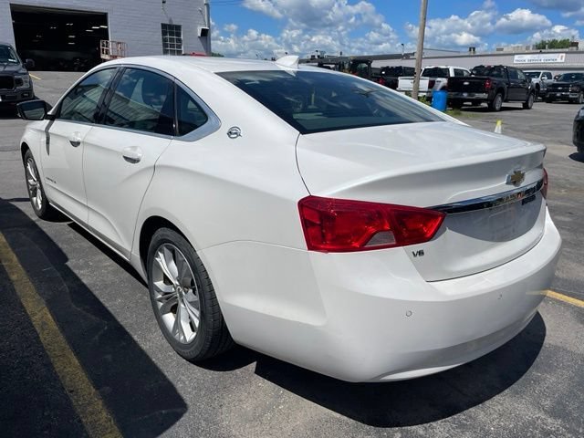 Used 2015 IRIDESCENT PEARL TRICOAT Chevrolet LT image 6