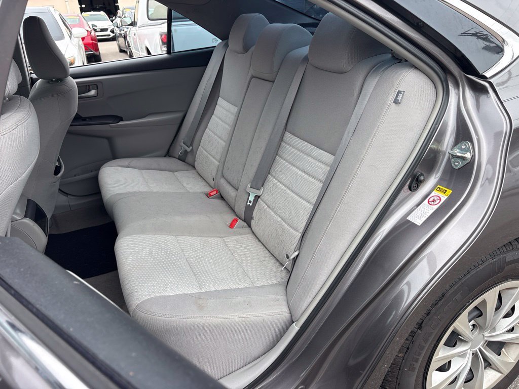 Used 2015 Gray Toyota LE image 13