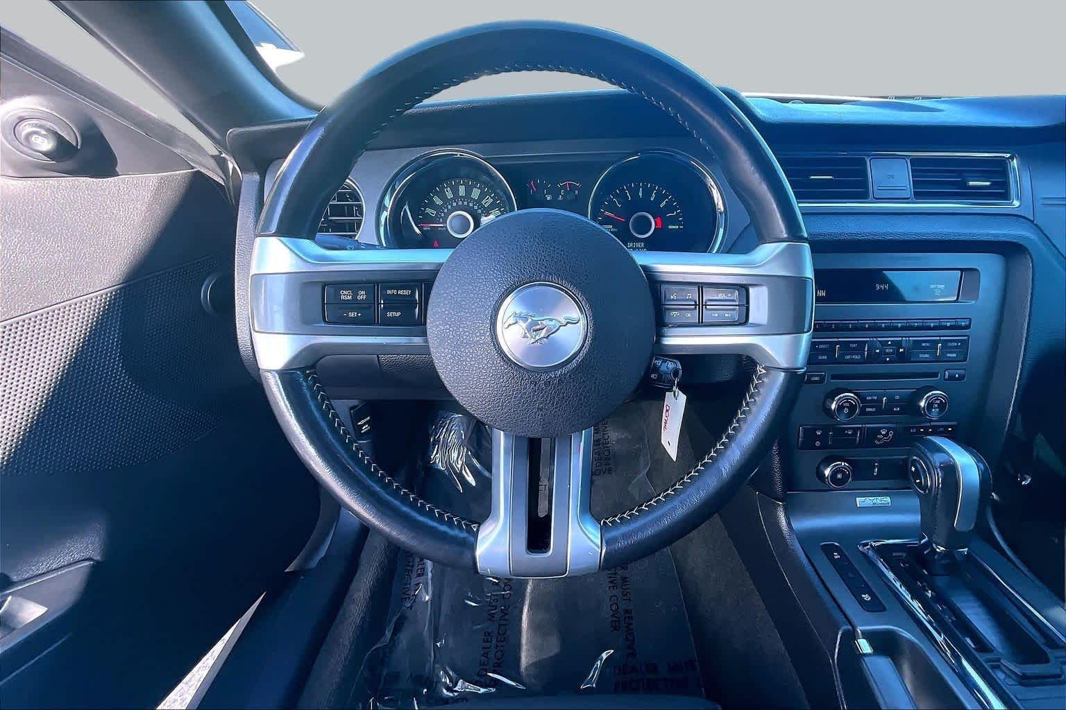 Used 2014 Ingot Silver Metallic Ford GT image 5