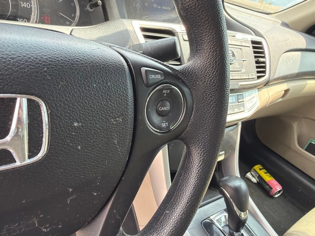 Used 2015  Honda LX image 19