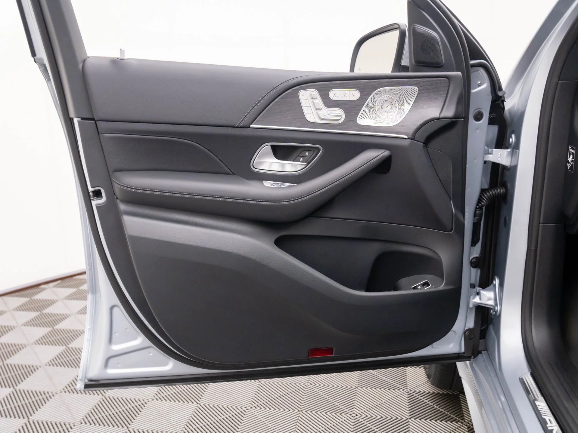 Used 2026 Silver Mercedes-Benz GLE 53 AMG® image 11