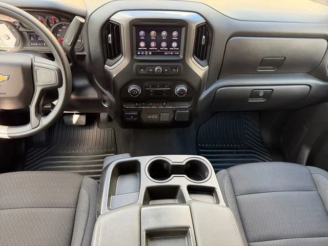 2025 Chevrolet Silverado 1500 Custom - Photo 11