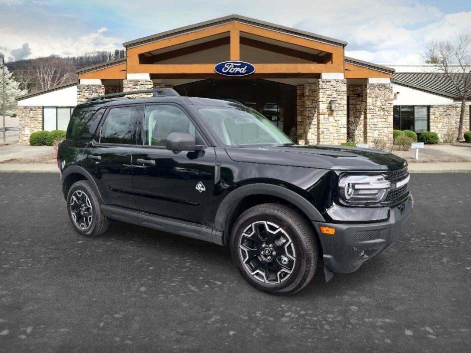 New 2026 Shadow Black Ford Outer Banks® image 5