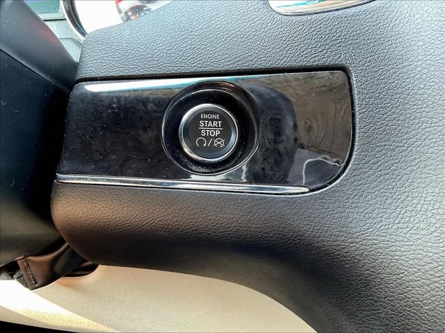 Used 2016 Gray Chrysler Touring image 17