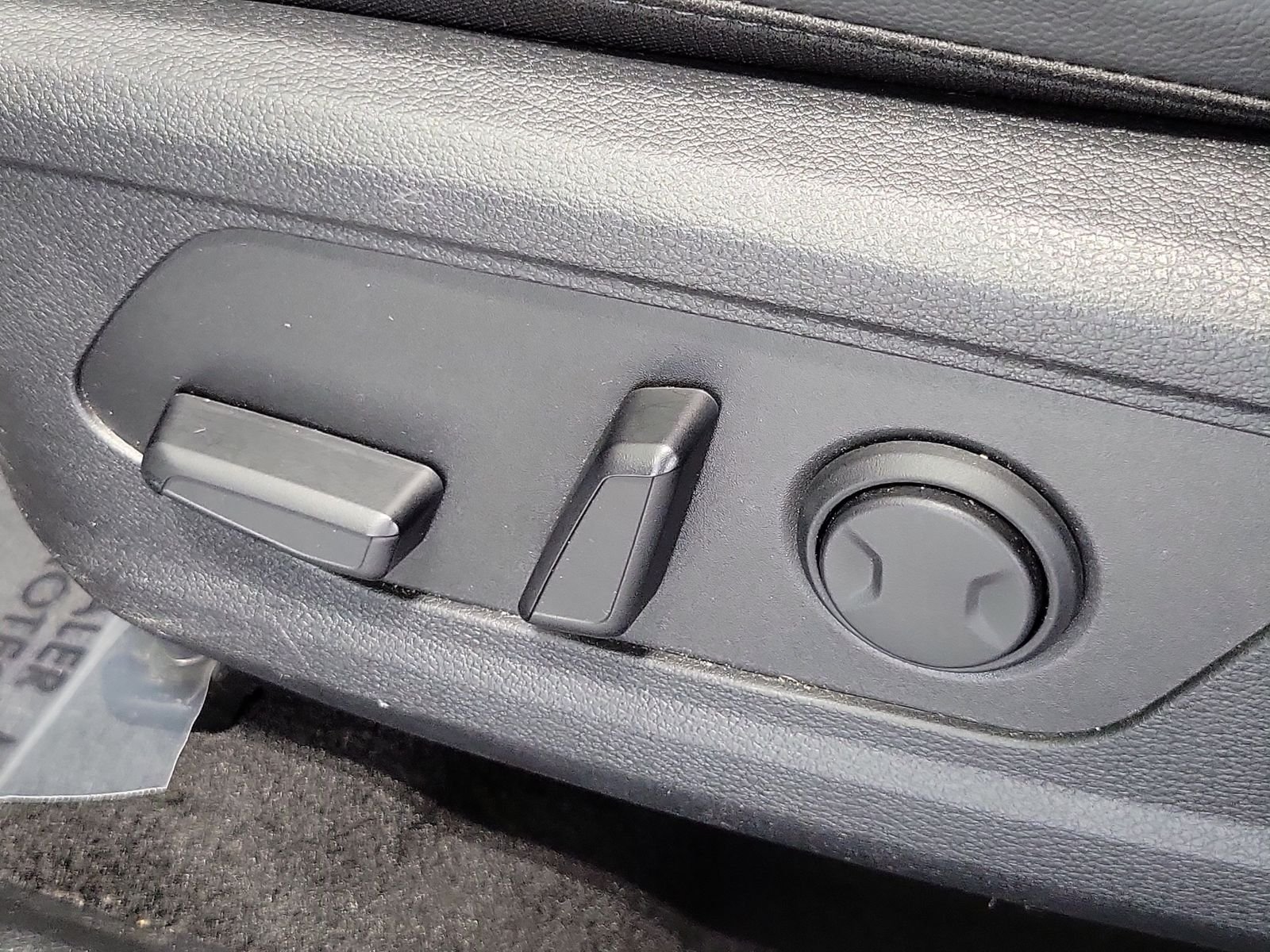 Used 2025 Gray Kia SX-Prestige image 9