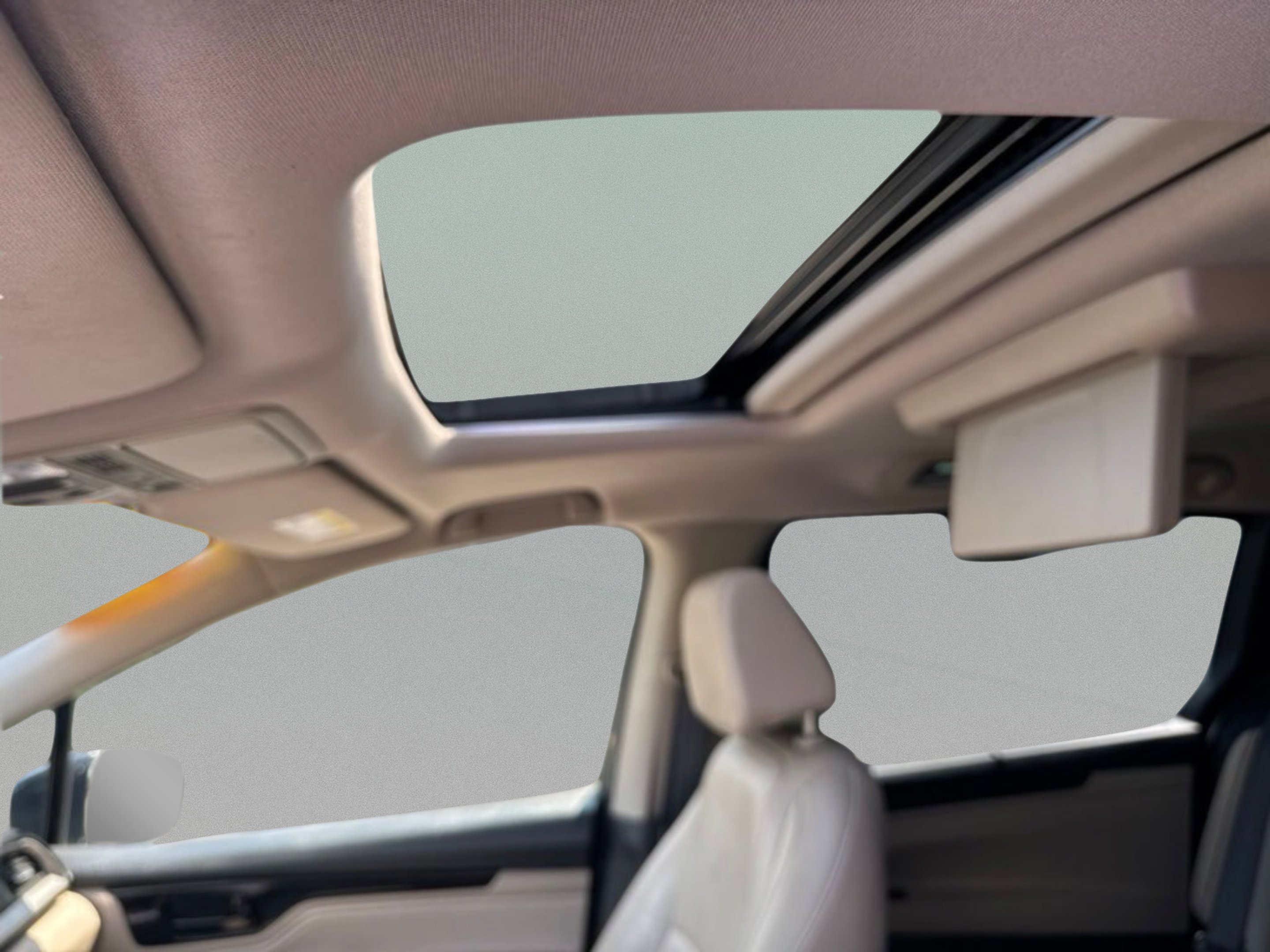 Used 2019 Pewter Metallic Honda Elite image 13