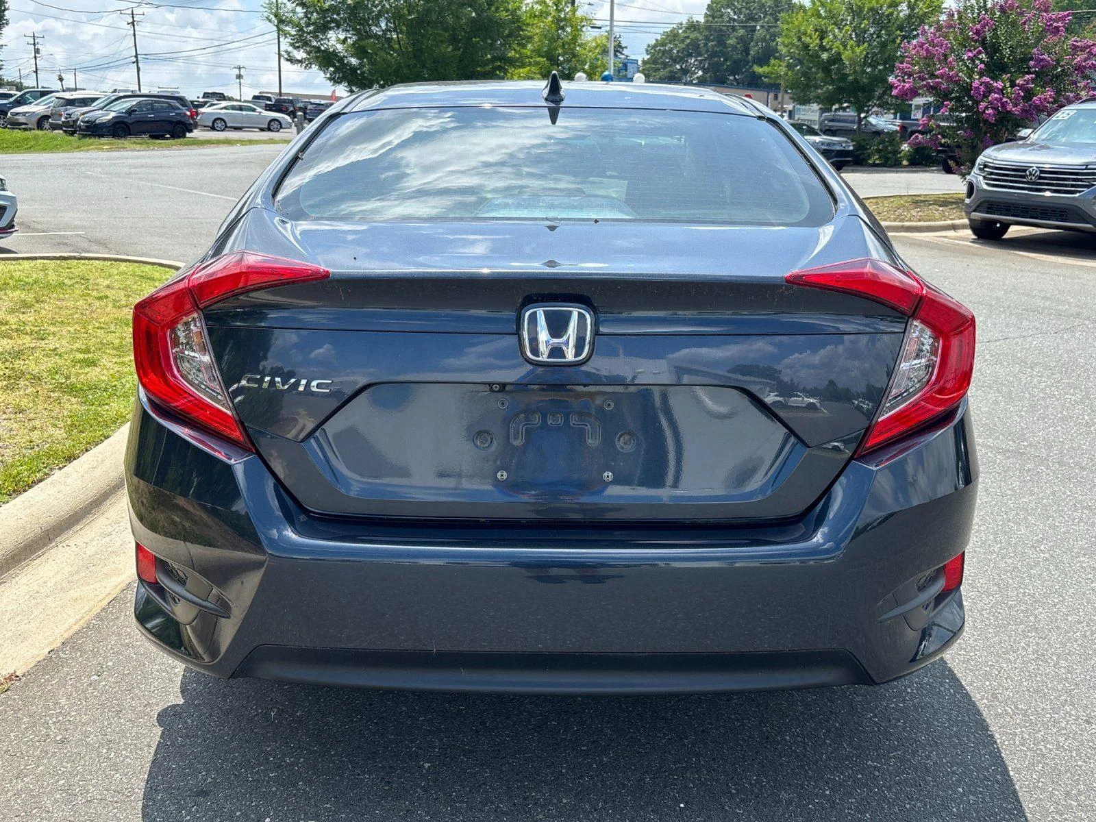 Used 2018 Cosmic Blue Metallic Honda EX image 4