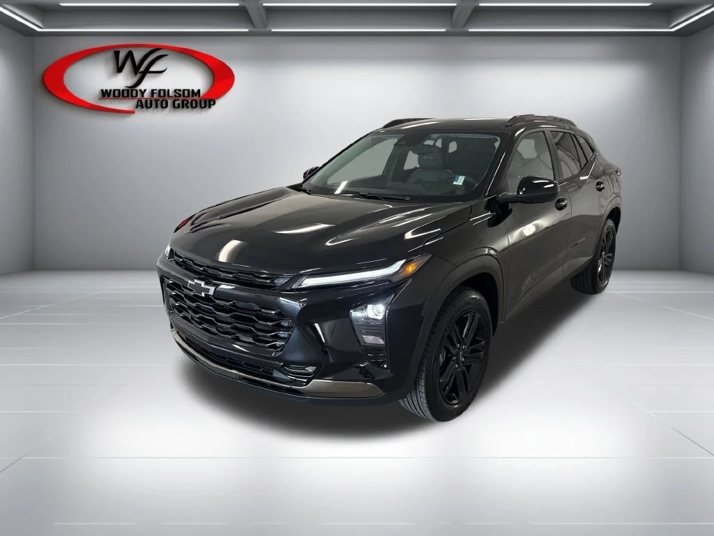 New 2026 Mosaic Black Metallic Chevrolet ACTIV image 3