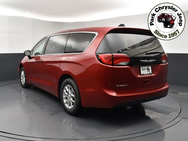 New 2026 Red Hot Pearl-Coat Exterior Paint Chrysler LX image 4