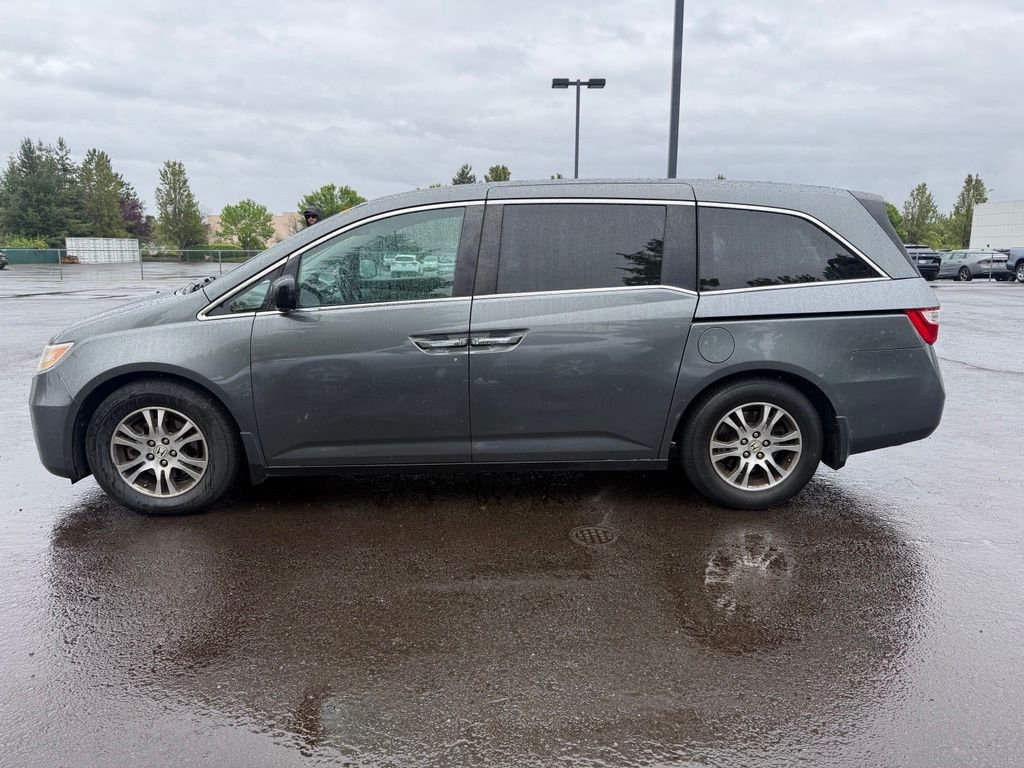 Used 2013 Polished Metal Metallic Honda EX-L image 4