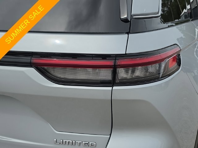 Certified Used 2025 Silver Jeep Limited image 7