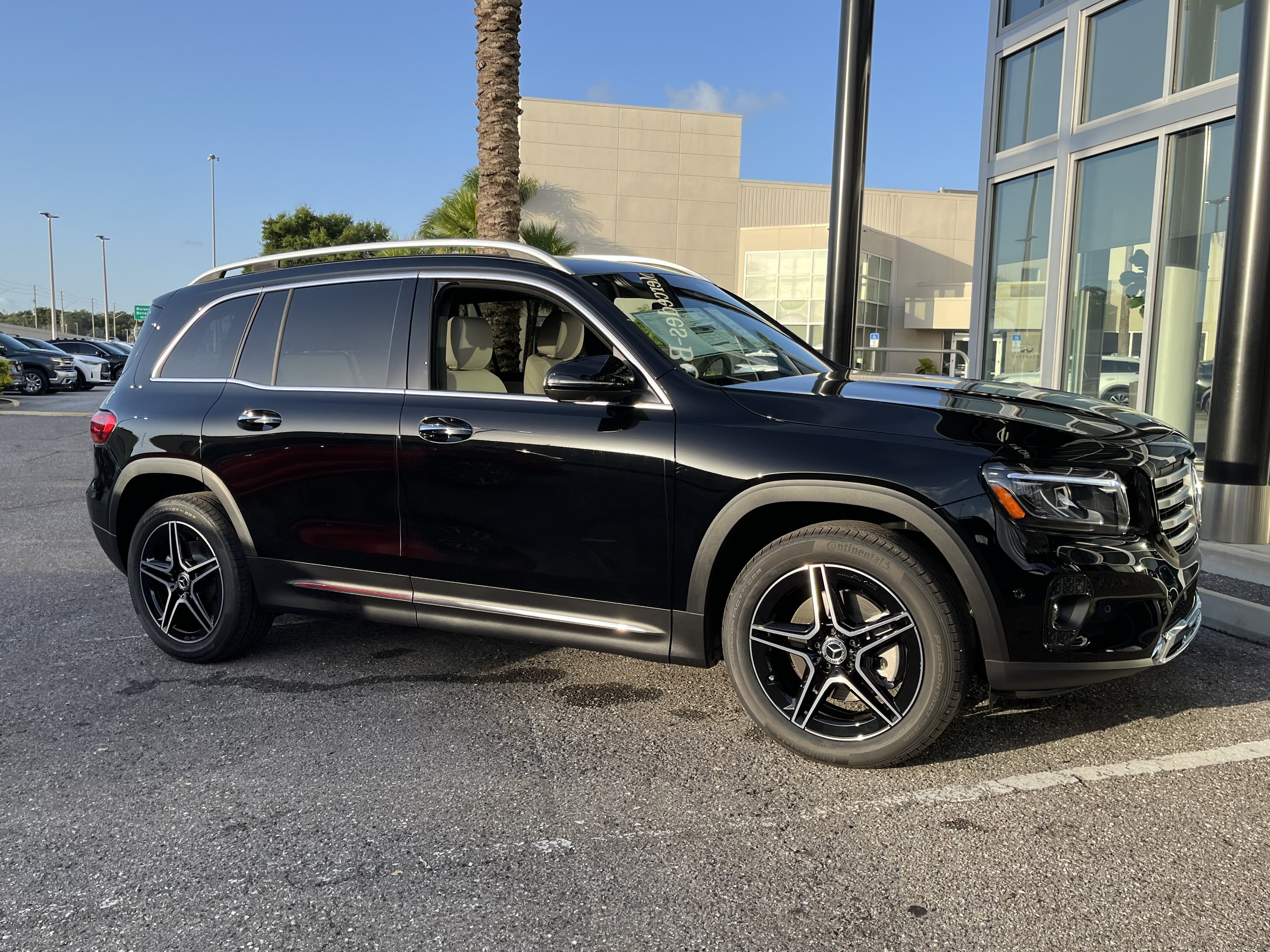 New 2026 Night Black Mercedes-Benz GLB 250 image 38