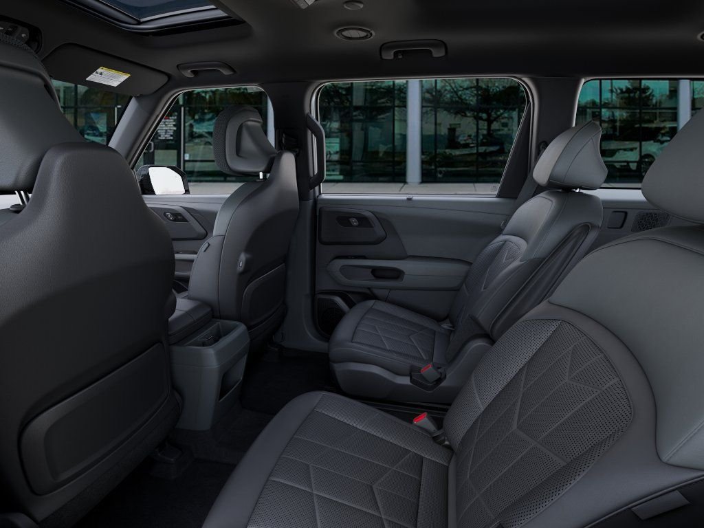 New 2027 White Kia X-Line SX image 18