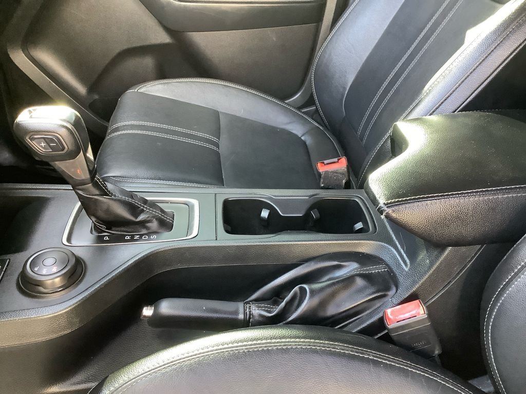 Used 2020 Silver Ford Lariat image 23