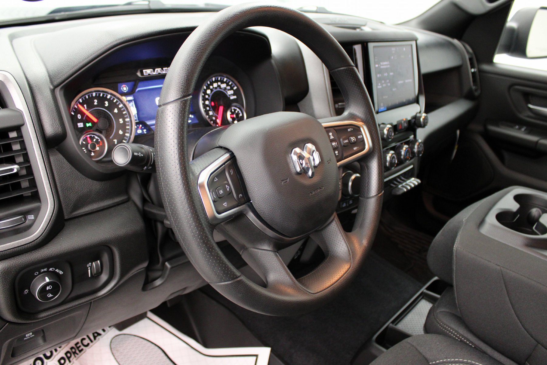 2026 RAM 1500 Warlock - Photo 16