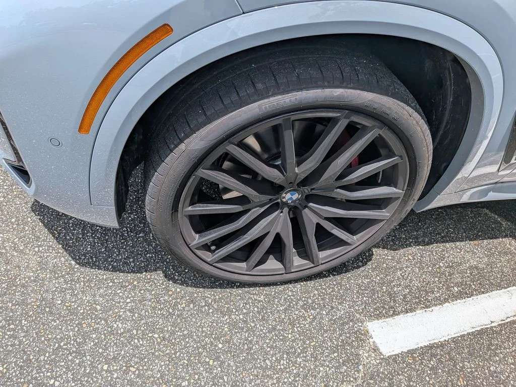 Used 2026 Gray BMW xDrive40i image 5