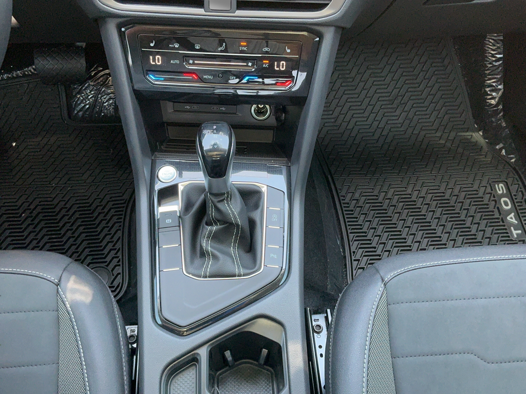 New 2026 Gray Volkswagen 1.5T SE Black image 23