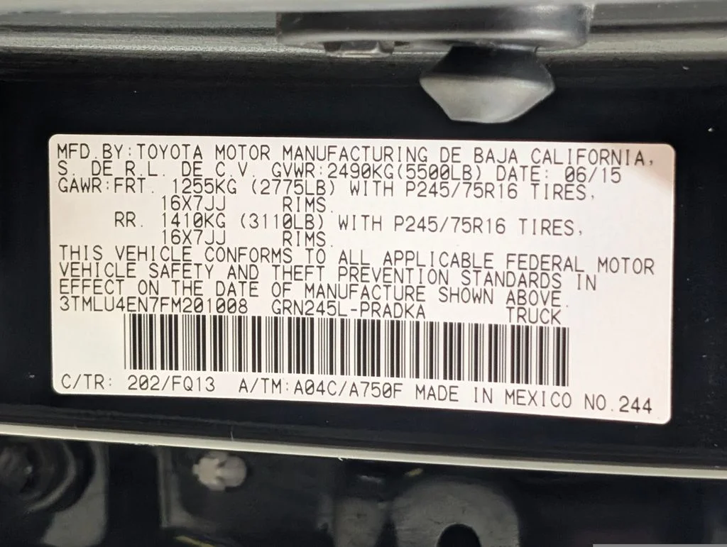 Used 2015 Black Toyota Base image 22