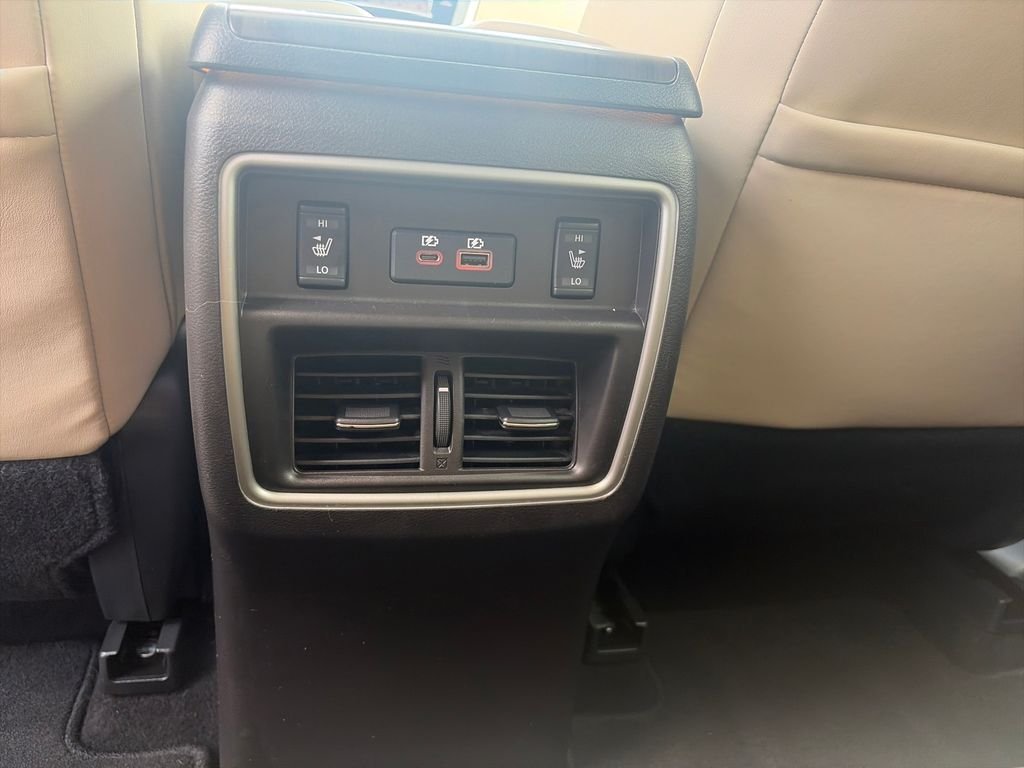 Used 2020 Cayenne Red Metallic Nissan Platinum image 37