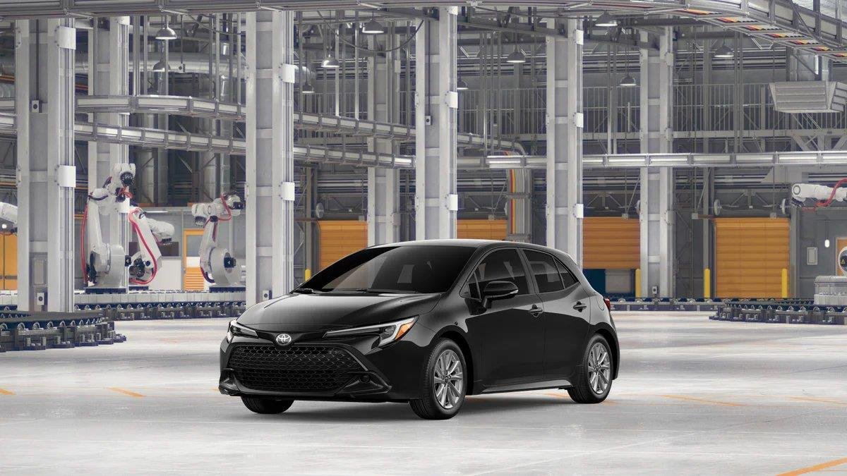2027 Toyota Corolla Hatchback SE