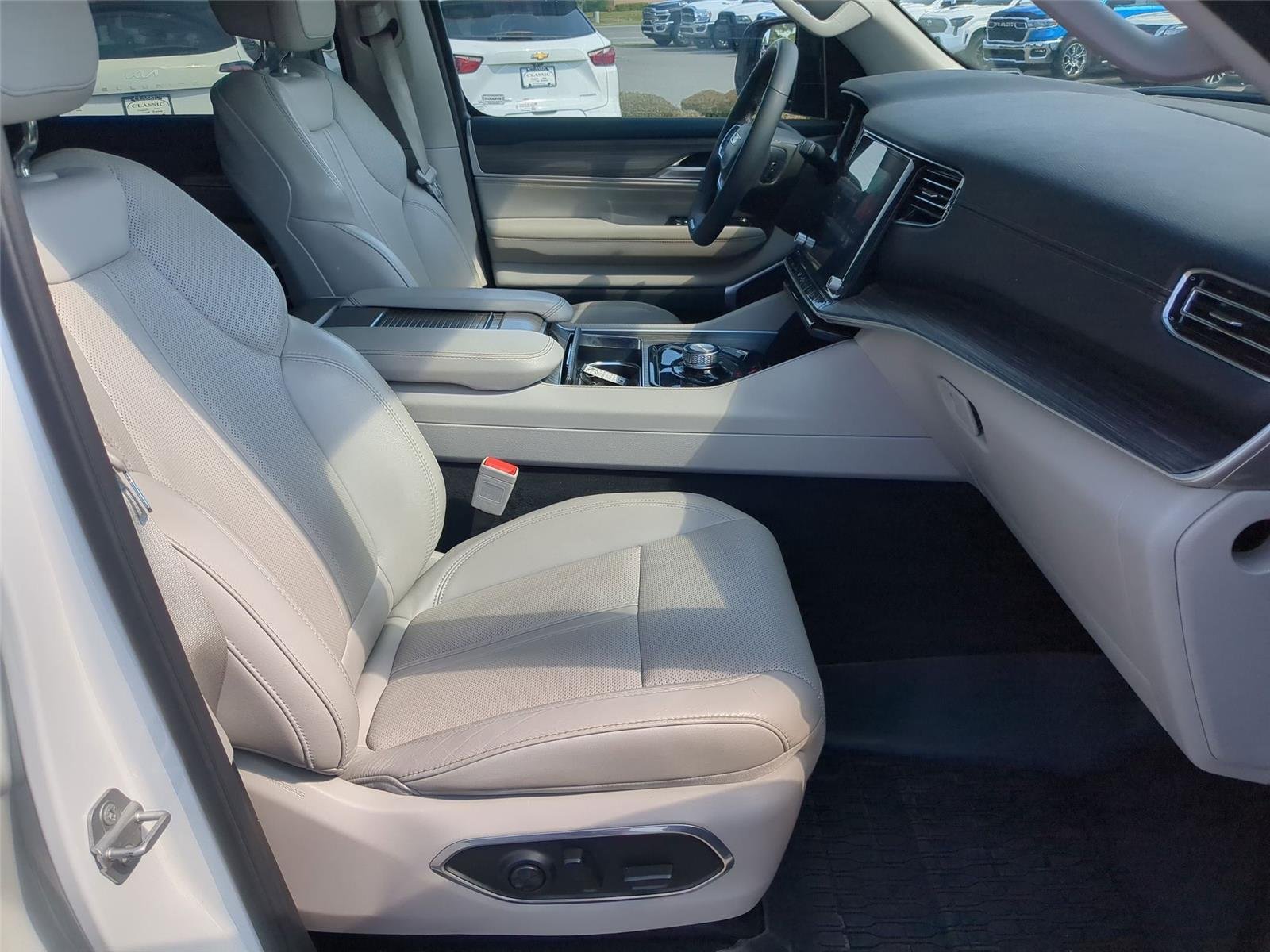 Used 2024 Bright White Clearcoat Jeep Series II image 35