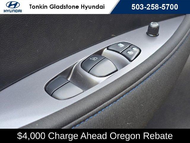 2025 Nissan Leaf S - Photo 22