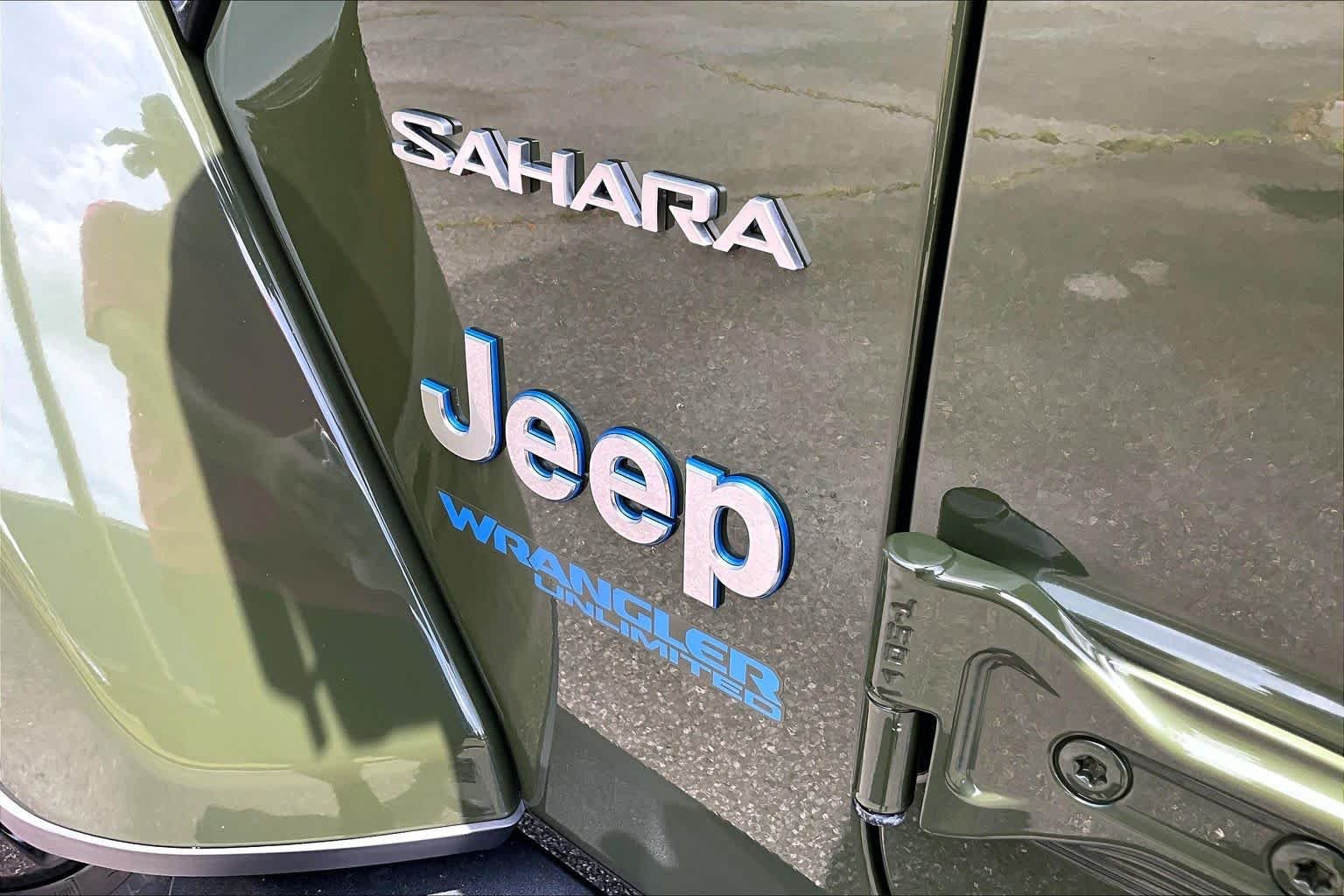 Used 2022 Sarge Green Clearcoat Jeep Unlimited Sahara image 30