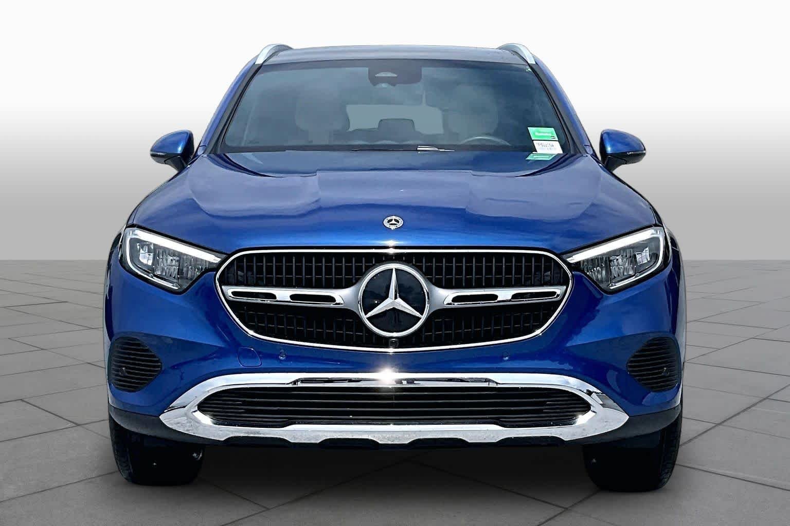 Used 2026 Starling Blue Metallic Mercedes-Benz GLC 300 image 4