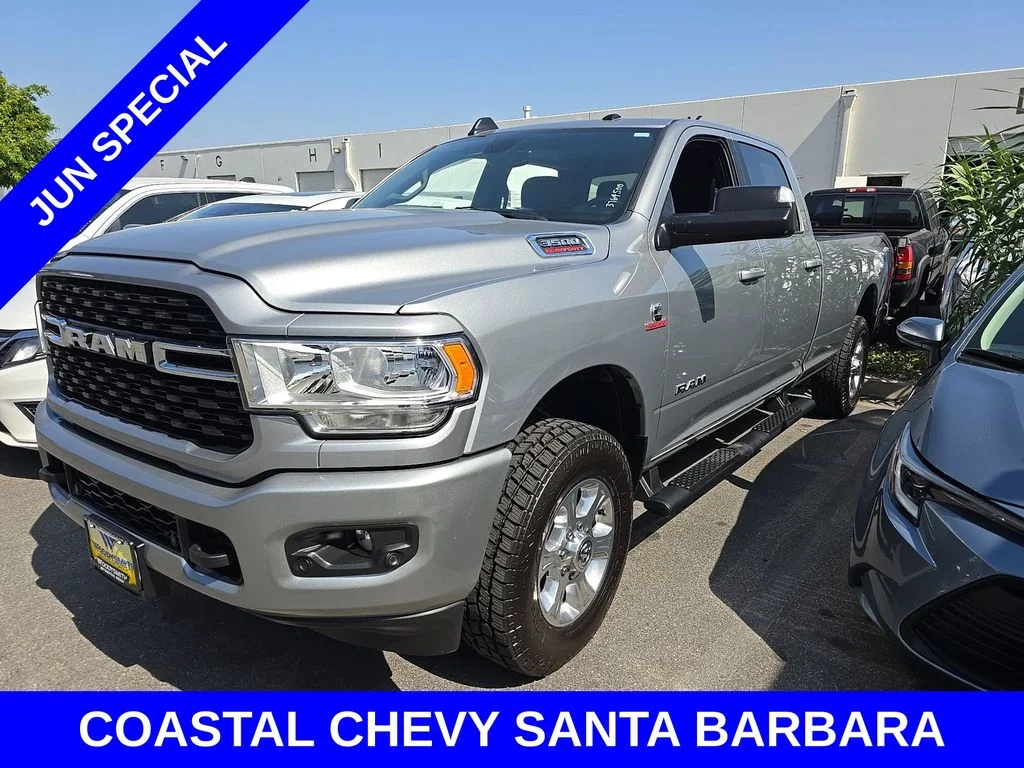 2022 Ram 3500 Big Horn 4WD photo