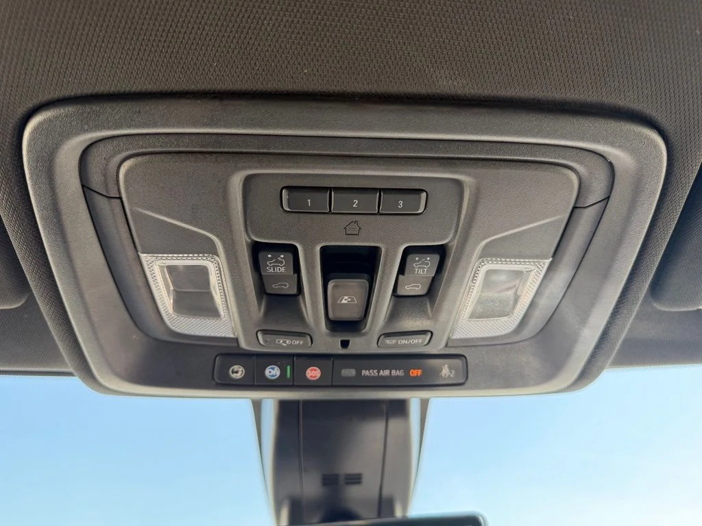 Used 2020 Gray Chevrolet High Country image 26