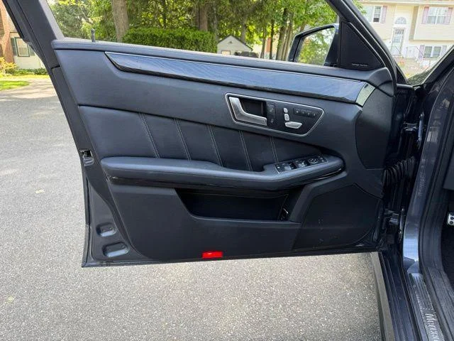 Used 2016 Black Mercedes-Benz E 400 image 19