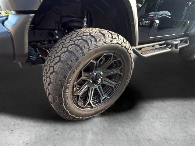 Used 2024 Black Jeep Sport S image 32