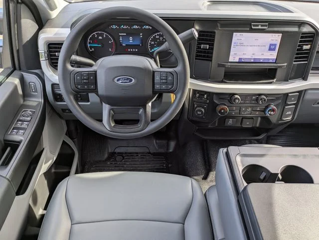 New 2026 Oxford White Ford F-450® XL image 16