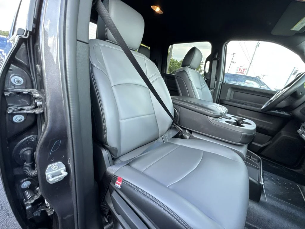 2026 RAM 3500 Chassis Tradesman - Photo 29