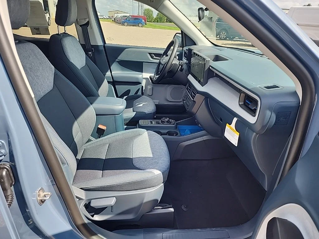 2025 Ford Maverick XLT - Photo 11
