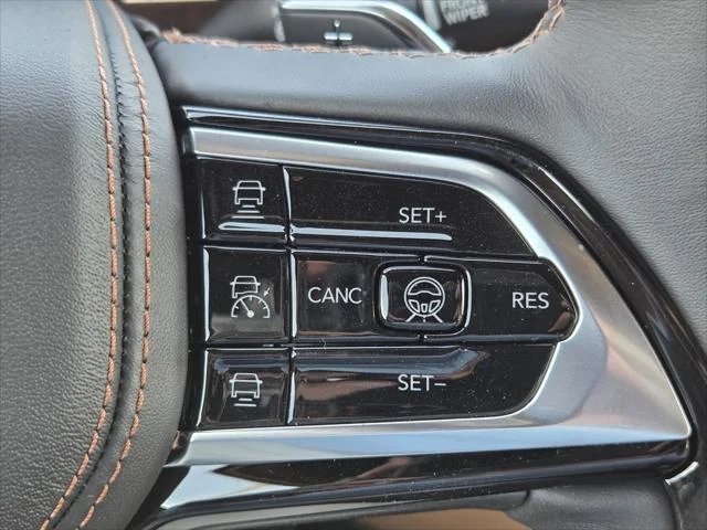 New 2027 High-Gloss Black Paint Jeep Summit image 15
