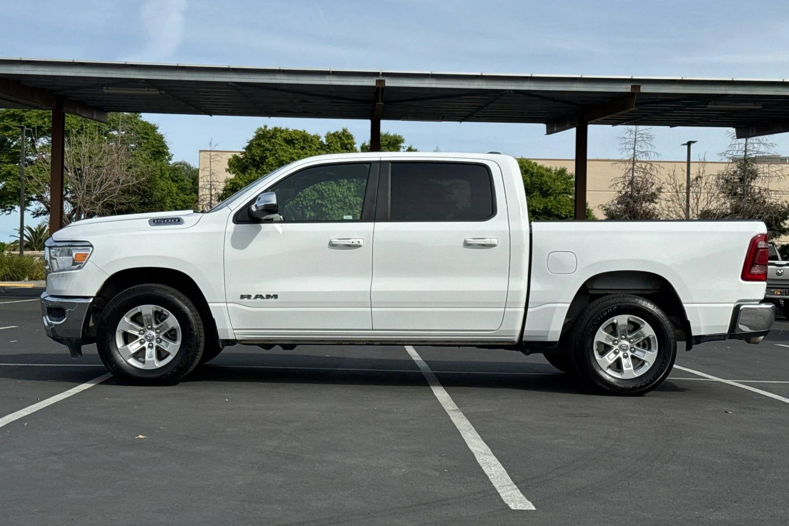 2024 RAM Ram 1500 Pickup Laramie - Photo 12