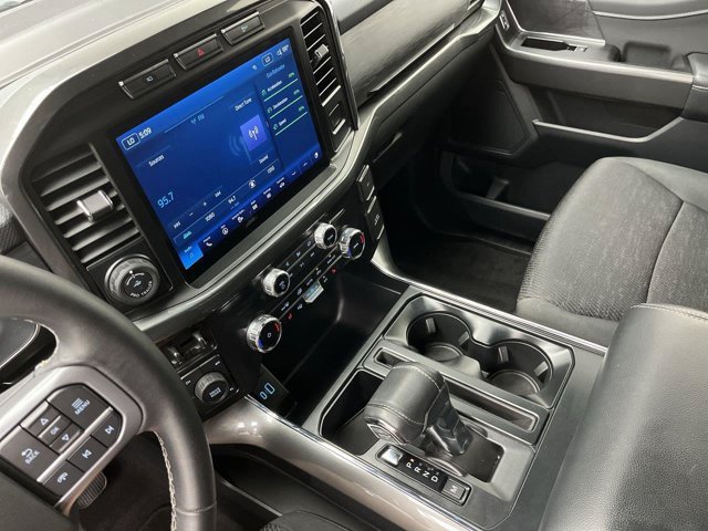 Used 2023 Oxford White Ford XLT image 25