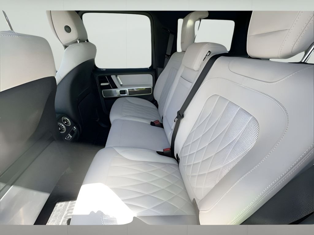 Used 2022 MANUFAKTUR Moonlight White Metallic Mercedes-Benz G63 AMG® image 19