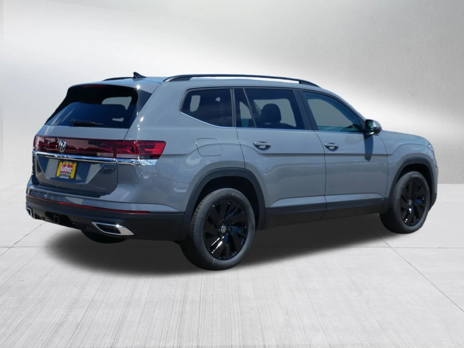 New 2026 Pure Gray Volkswagen 2.0T SE w/Technology image 3