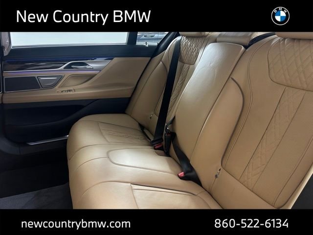 Used 2022 Black Sapphire Metallic BMW 750i xDrive image 26