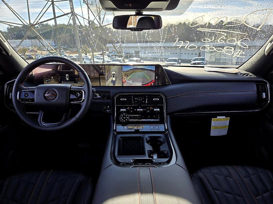 2026 Nissan Armada PRO-4X - Photo 10