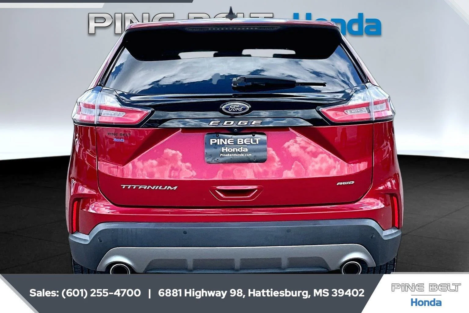Used 2022 Rapid Red Metallic Tinted Clearcoat Ford Titanium image 4