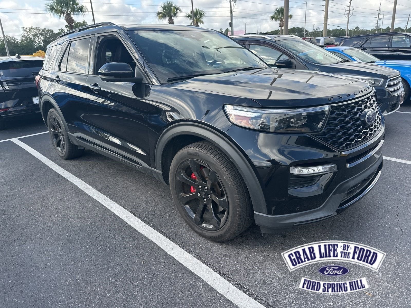 2022 Ford Explorer ST 4WD's photo