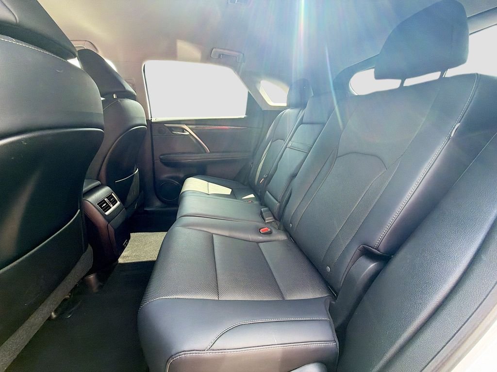 Used 2021 Eminent White Pearl Lexus  image 11